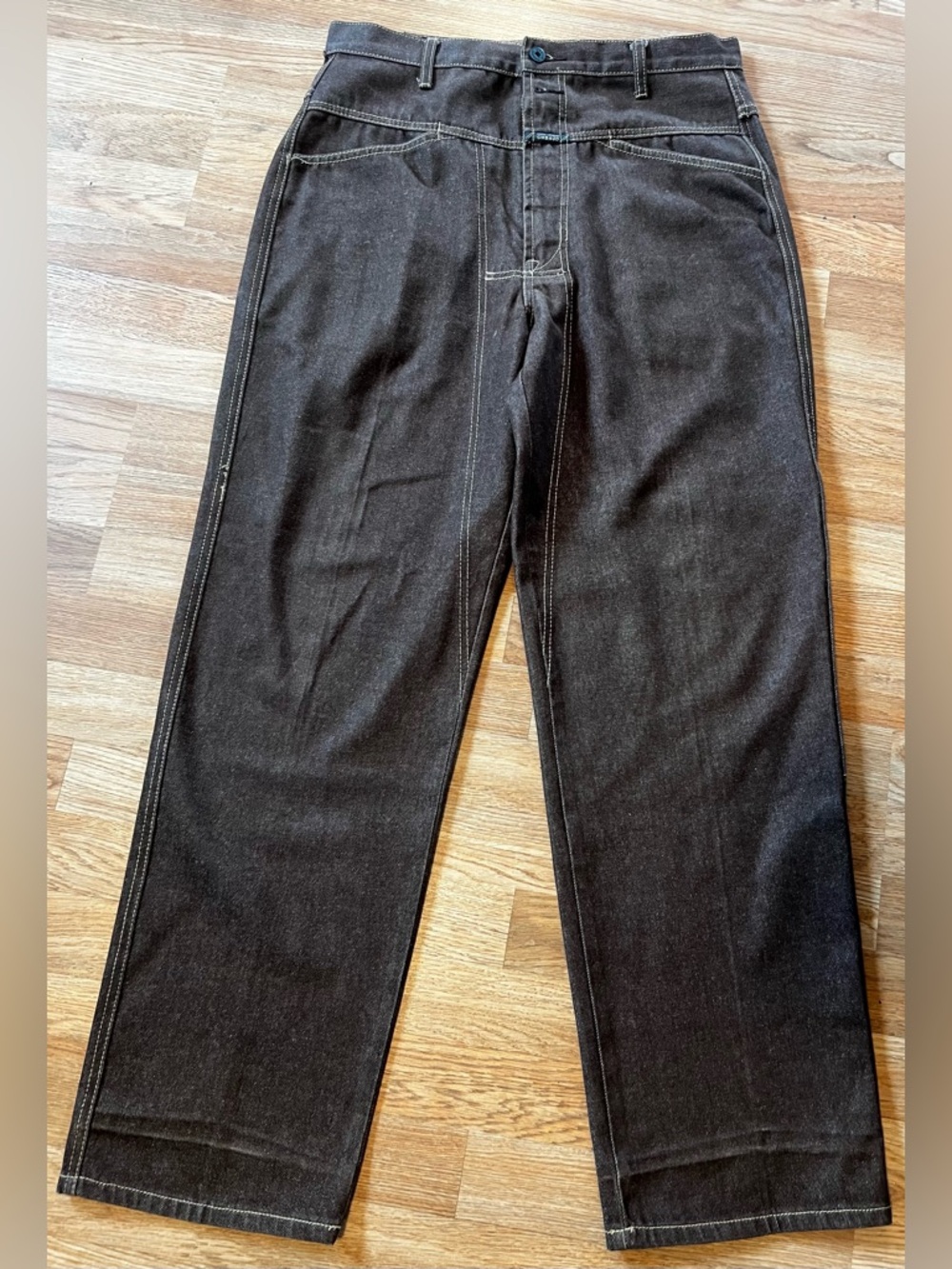 Men's Straight Fit Dark Brown Jeans size 32M
